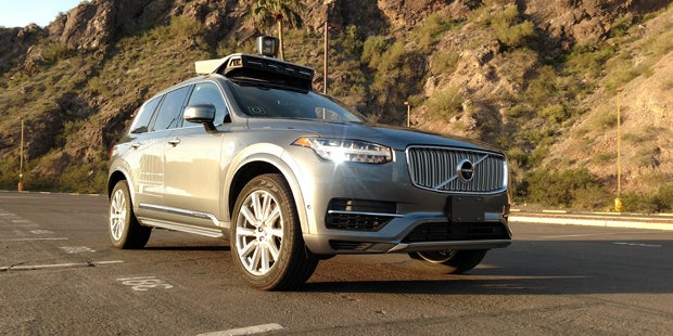 Fußgängerin von Roboterauto getötet