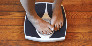 Zu wenig Sättigungs-Hormone in Übergewichtigen