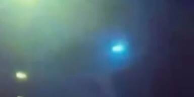 Polizei filmt UFO-Absturz – Familie meldet Alien im Garten