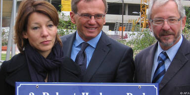 v.l: Clarissa Stadler, Armin Wolf und Rudolf Schicker