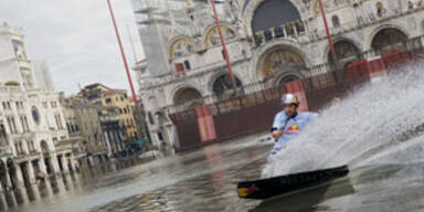 Venedig macht mit Hochwasser gute Geschäfte