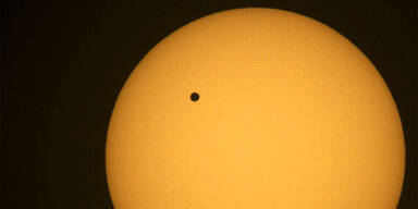 Venus zog vor der Sonne vorbei 