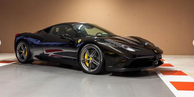 Vettel verkauft Teil seiner Ferrari-Sammlung