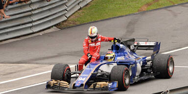 Verrückter Vettel-Crash nach Renn-Ende