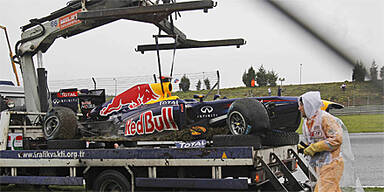 Vettel crasht im 1. Türkei-Training