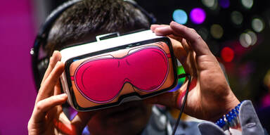 Google greift mit Virtual-Reality-Brille an