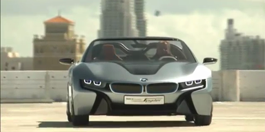 BMW i8 Concept Spyder-Driving