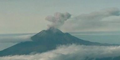 Mexiko-Stadt: Vulkan spuckt Feuer und Asche