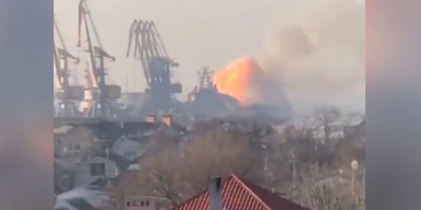 Russisches Schiff am Hafen von Berdjansk zerstört