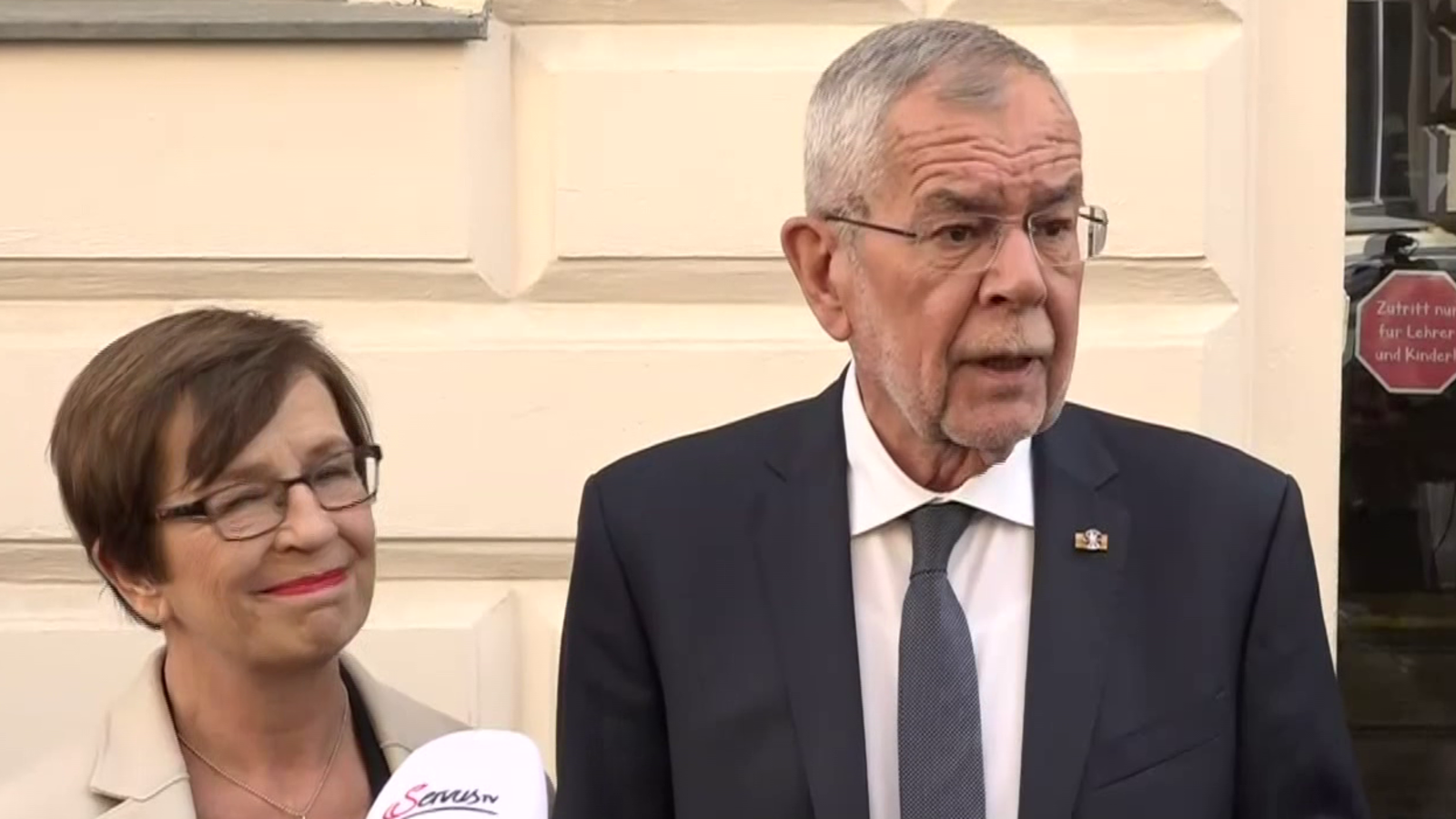 BP-Wahl: Alexander Van Der Bellen Ist Immer Noch Fit Für Weitere Sechs ...