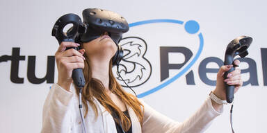 "3" startet mit Virtual-Reality-Brillen