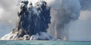 Unterwasser-Vulkan bricht vor Tonga aus