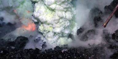 Unterwasser-Vulkan bei Ausbruch gefilmt