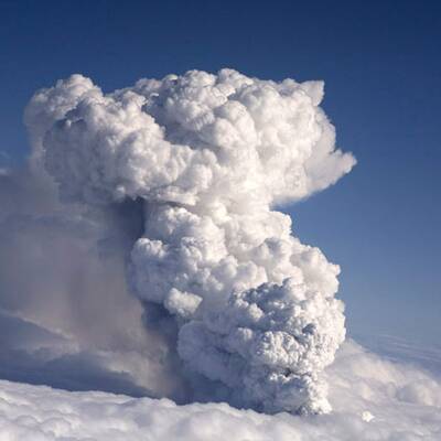 Vulkanausbruch stoppt Flugverkehr