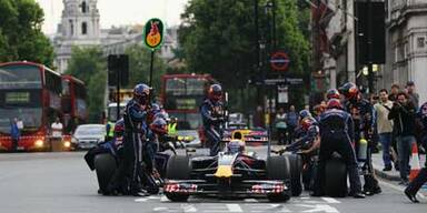 Mark Webbers Boxen-Stopp in London
