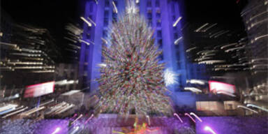 New Yorker Weihnachtsbaum hat 30.000 Lichter