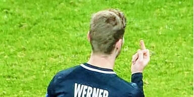 Leipzig-Star Werner zeigt den Mittelfinger