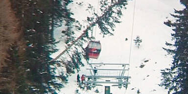Baum kracht in Seilbahn: 185 Skifahrer gerettet