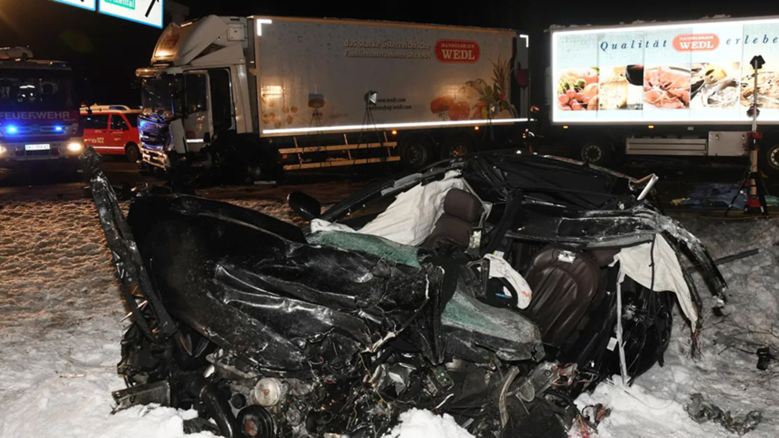 52-Jähriger Stirbt Bei Frontal-Crash Mit Lkw - Oe24.at