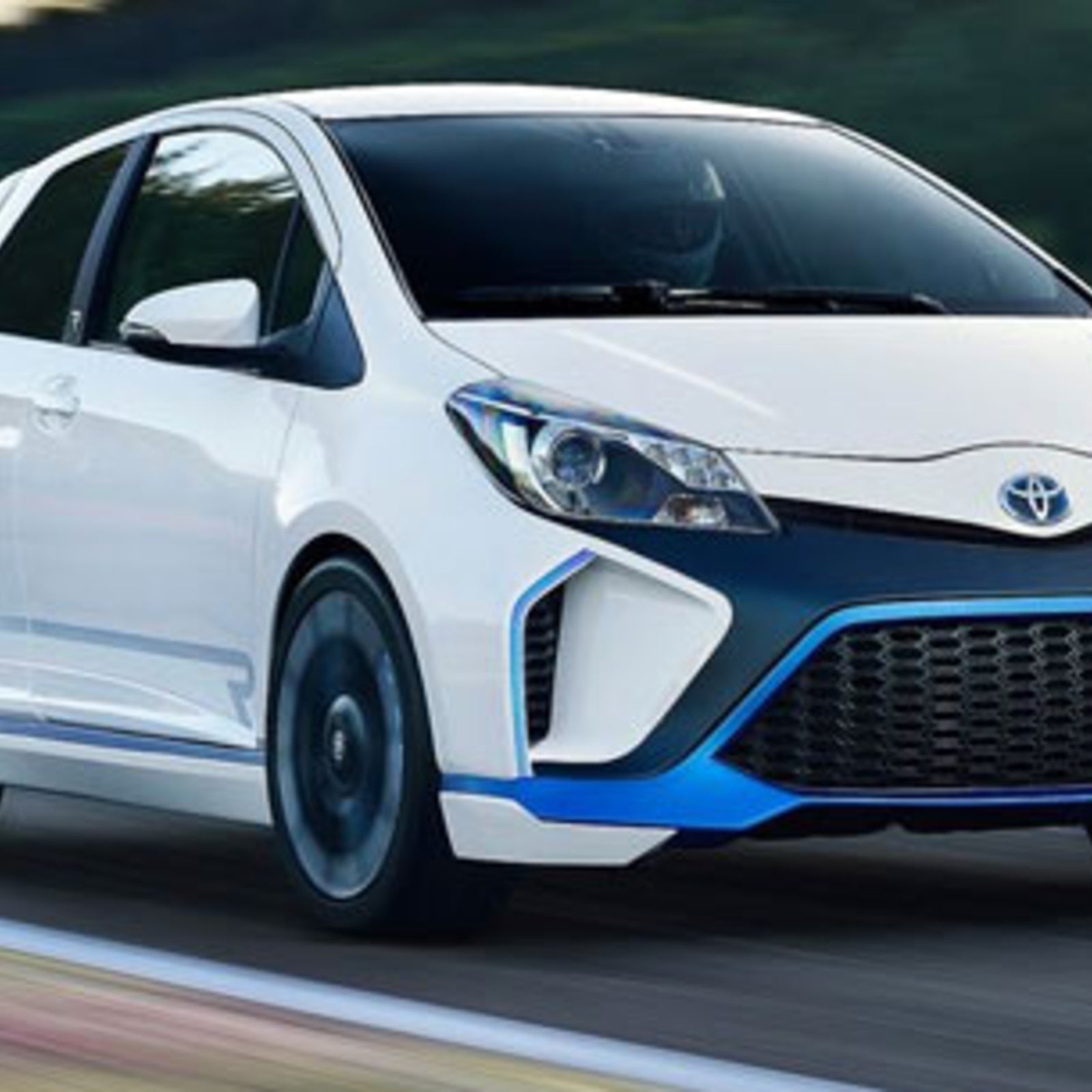 Toyota Yaris Hybrid Im Test, 40% OFF