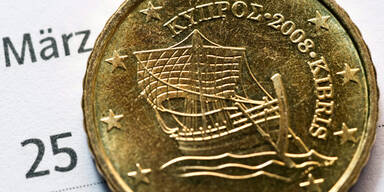 Zyperns Wirtschaft schrumpfte "nur" um 5,5%
